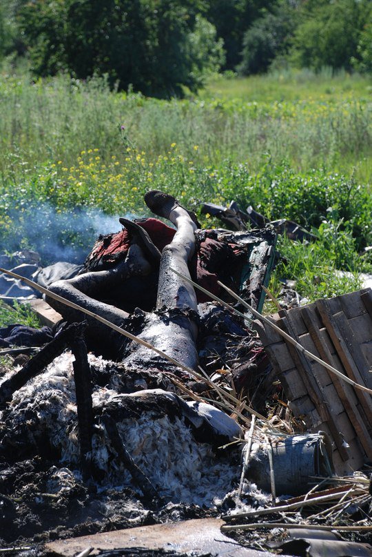 После минометного обстрела Национальной гвардией поселка Герасимовка После минометного обстрела Национальной гвардией поселка Герасимовка