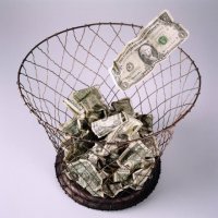 США в панике: РФ, Китай и Япония отказываются от доллара