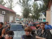 «С угрозами перестрелять контрактников отправляют на войну в Донецк». Матери не дали отправить своих детей под Славянск. Свидетельства родителей (видео)