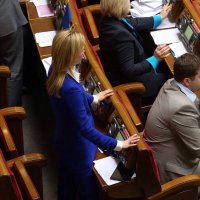 Как подтерлись идеалами майдана. Ирину Луценко и еще четверых нардепов "Батьківщини" уличили в "кнопкодавстве". Фотофакт