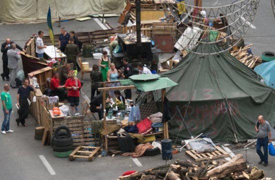 Кличко предлагает майдановцам переехать в санаторий Кличко предлагает майдановцам переехать в санаторий