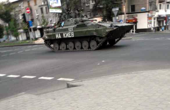 Славянские добровольцы в Донецке: мы еще вернемся в Краматорск Славянские добровольцы в Донецке: мы еще вернемся в Краматорск