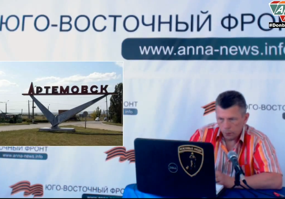 В Славянске на площади расстреляли матерей ополченцев, воевавших против укрофашистов В Славянске на площади расстреляли матерей ополченцев, воевавших против укрофашистов