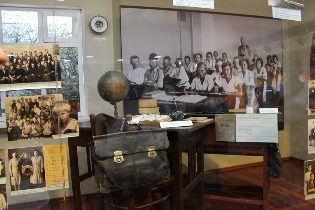 Армия ЛНР - духовные наследники героев Краснодона Армия ЛНР - духовные наследники героев Краснодона