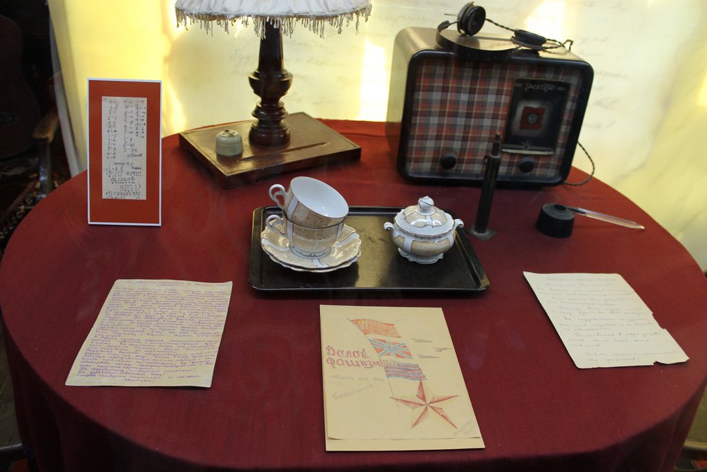 Армия ЛНР - духовные наследники героев Краснодона Армия ЛНР - духовные наследники героев Краснодона