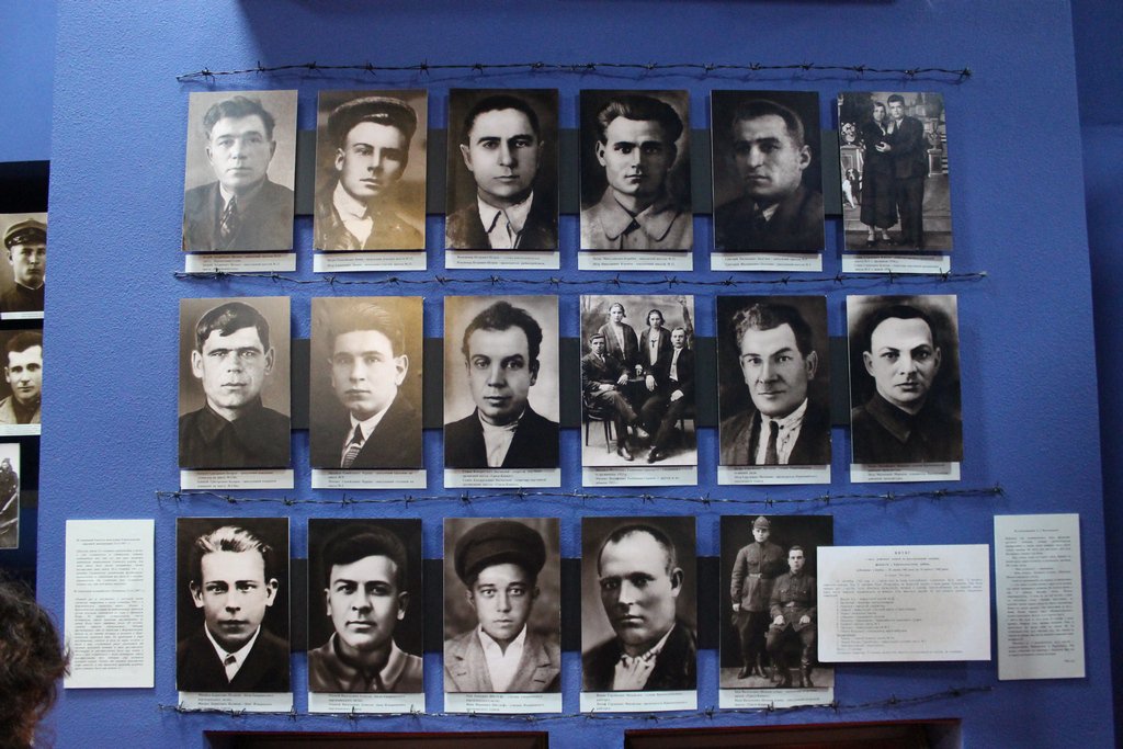 Армия ЛНР - духовные наследники героев Краснодона Армия ЛНР - духовные наследники героев Краснодона