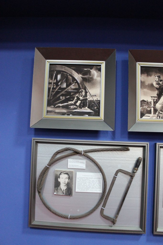 Армия ЛНР - духовные наследники героев Краснодона Армия ЛНР - духовные наследники героев Краснодона