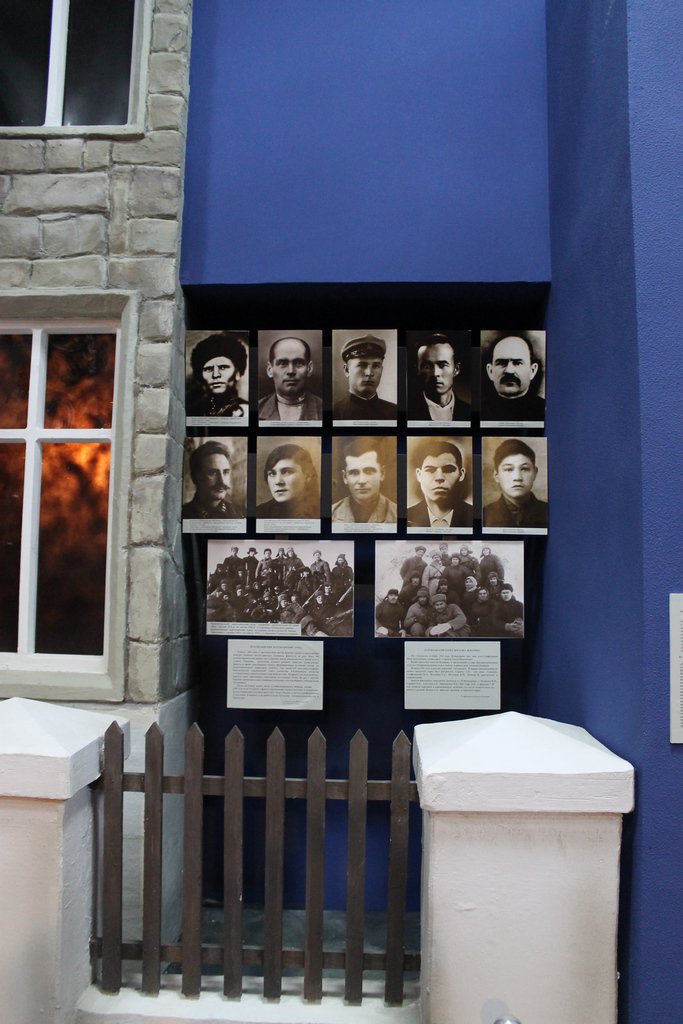 Армия ЛНР - духовные наследники героев Краснодона Армия ЛНР - духовные наследники героев Краснодона