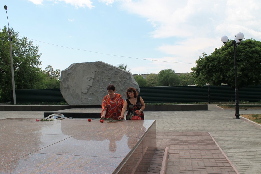 Армия ЛНР - духовные наследники героев Краснодона Армия ЛНР - духовные наследники героев Краснодона