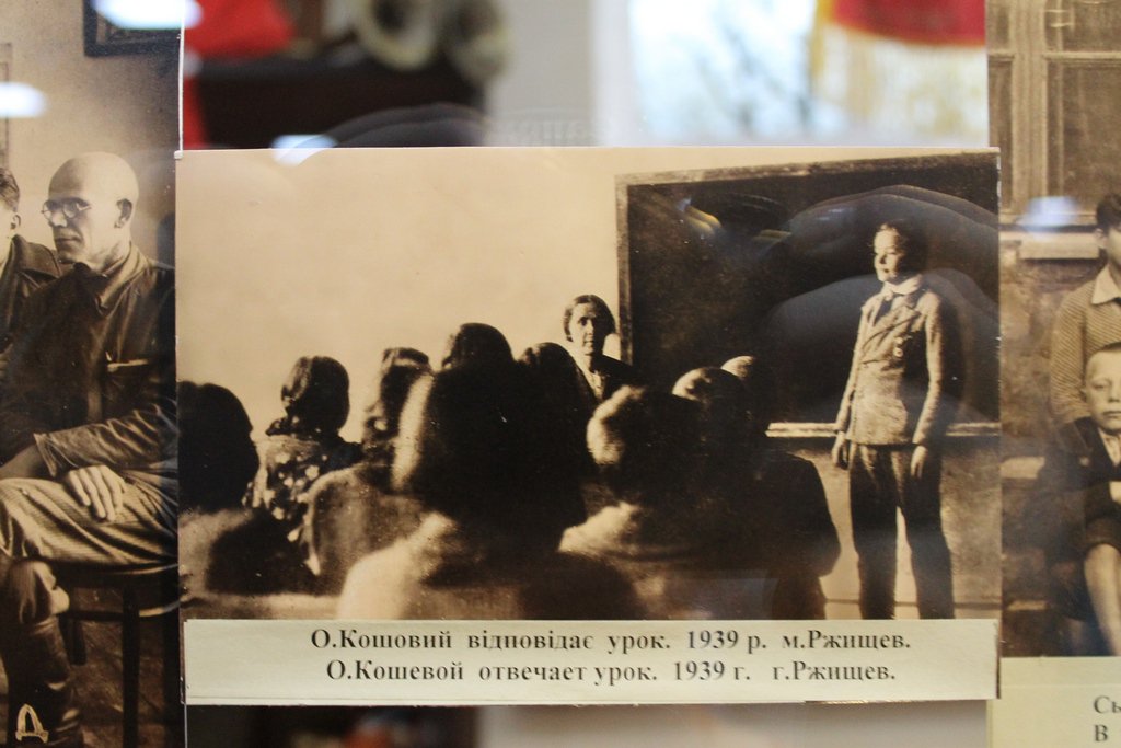 Армия ЛНР - духовные наследники героев Краснодона Армия ЛНР - духовные наследники героев Краснодона