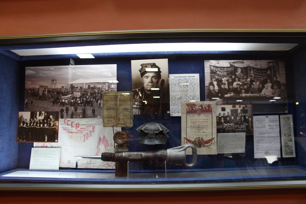 Армия ЛНР - духовные наследники героев Краснодона Армия ЛНР - духовные наследники героев Краснодона