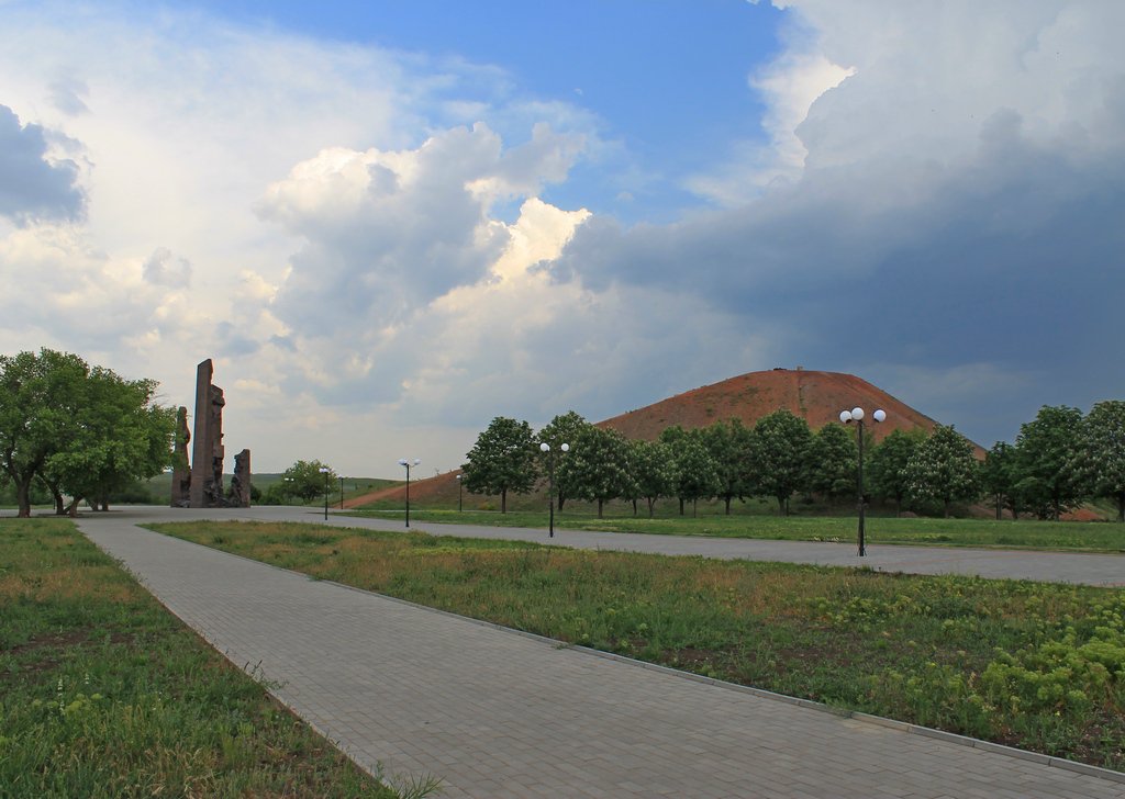 Армия ЛНР - духовные наследники героев Краснодона Армия ЛНР - духовные наследники героев Краснодона