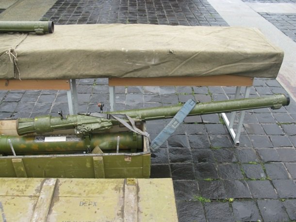 Дипломатам показали доказательства российской техники в Украине