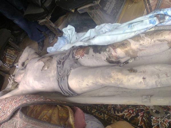 Руины, слезы матерей, кровь на детских игрушках... Наблюдатели ОБСЕ в Луганске (фото/видео 18+) Руины, слезы матерей, кровь на детских игрушках... Наблюдатели ОБСЕ в Луганске (фото/видео 18+)