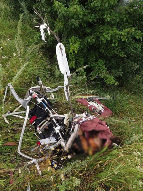 Место падения Боинга. (фото, видео) 18+ Место падения Боинга. (фото, видео) 18+