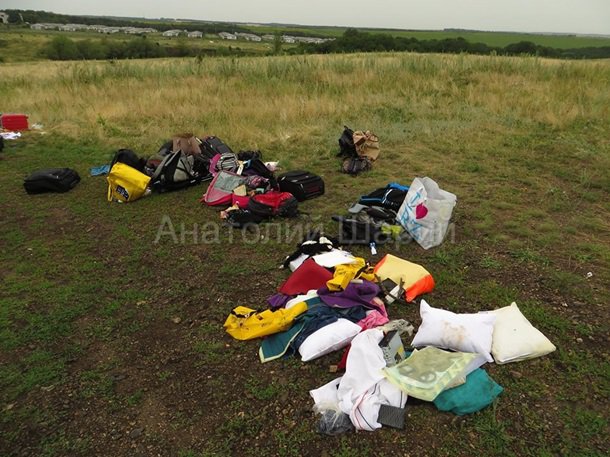 Место падения Боинга. (фото, видео) 18+ Место падения Боинга. (фото, видео) 18+