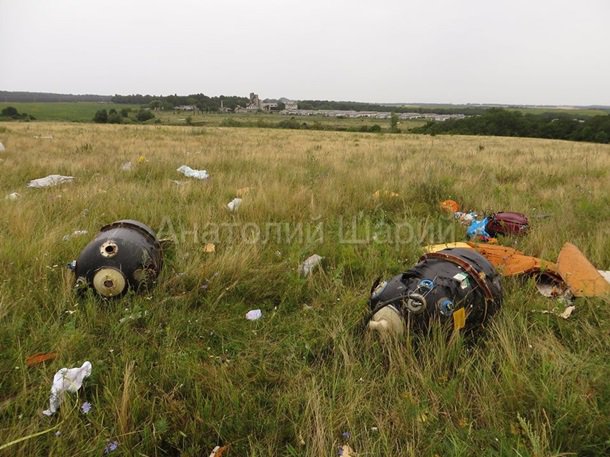 Место падения Боинга. (фото, видео) 18+ Место падения Боинга. (фото, видео) 18+