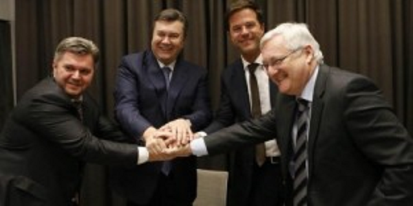 Порошенко предложил Нидерландам самостоятельно забрать «купленный товар» и разобраться с Новороссией