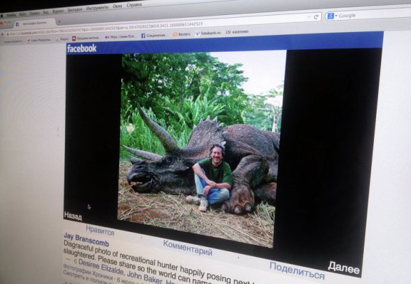 Спилберга обвинили в убийстве динозавра, вымершего 60 млн лет назад