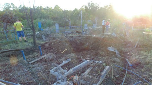 Нацгады воюют с мертвецами