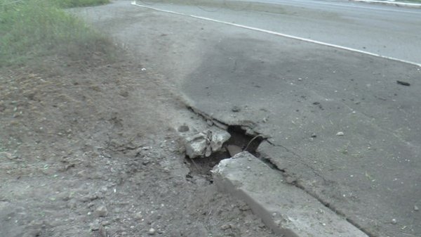 Руины, слезы матерей, кровь на детских игрушках... Наблюдатели ОБСЕ в Луганске (фото/видео 18+)