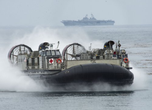 Новый десантный бот Морской пехоты США – это корабль-монстр, превращённый в грузовик