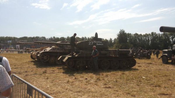 Из Мариуполя сильно просят, отказать не могу