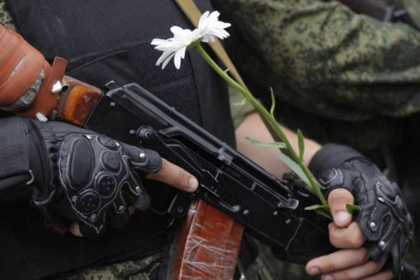 Донбасс не станет на колени перед карателями!! ФОТОГАЛЕРЕЯ!