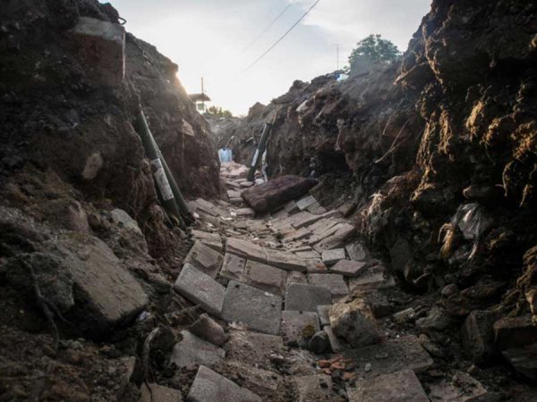 Донбасс не станет на колени перед карателями!! ФОТОГАЛЕРЕЯ!