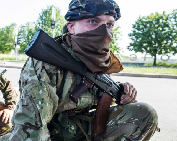 Донбасс не станет на колени перед карателями!! ФОТОГАЛЕРЕЯ!