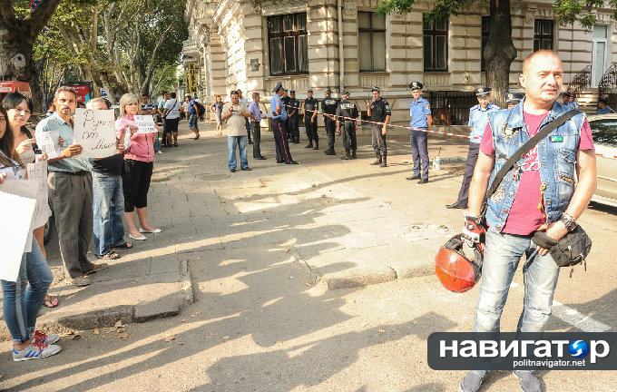 Одесса «просыпается»: «антимайдановцы» побили оппонентов за песню о Путине Одесса «просыпается»: «антимайдановцы» побили оппонентов за песню о Путине