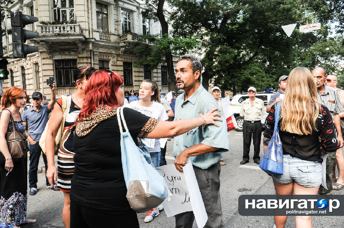 Одесса «просыпается»: «антимайдановцы» побили оппонентов за песню о Путине Одесса «просыпается»: «антимайдановцы» побили оппонентов за песню о Путине