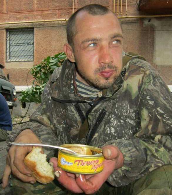 Репортаж из прифронтового Шахтерка: о сокрытии потерь правительственных войск Киевом Репортаж из прифронтового Шахтерка: о сокрытии потерь правительственных войск Киевом