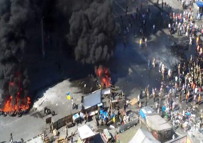 На Майдане в Киеве вновь горят баррикады — прямая трансляция На Майдане в Киеве вновь горят баррикады — прямая трансляция