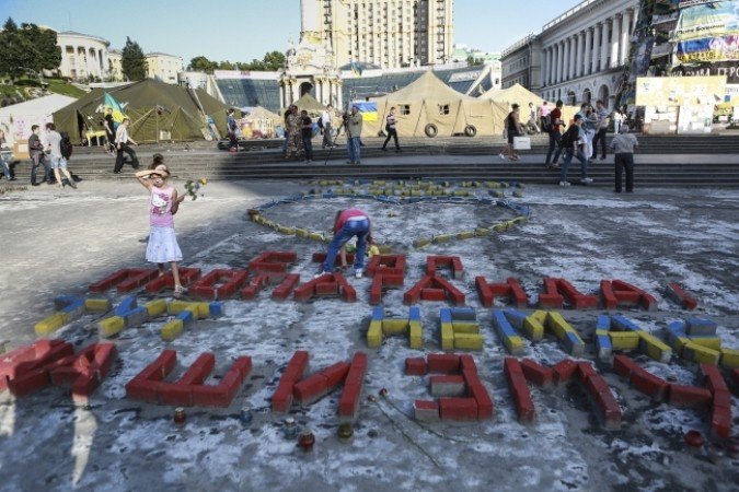 Кличко, певица Руслана и активисты Майдана обвиняют друг друга в позоре Кличко, певица Руслана и активисты Майдана обвиняют друг друга в позоре