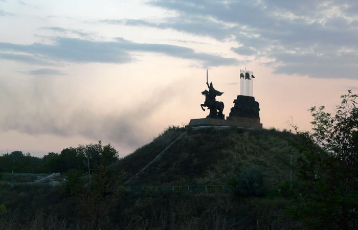 Дойти до Киева и Львова