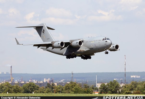 Стратегические транспортники стран Запада зачастили в Харьков