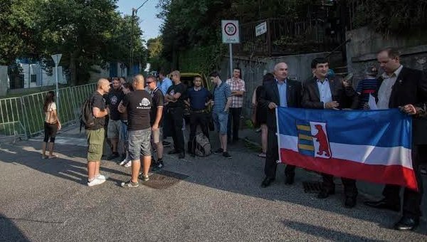 Венгерская и русинская общины Закарпатья объединяют свои усилия в борьбе за федерализацию Венгерская и русинская общины Закарпатья объединяют свои усилия в борьбе за федерализацию