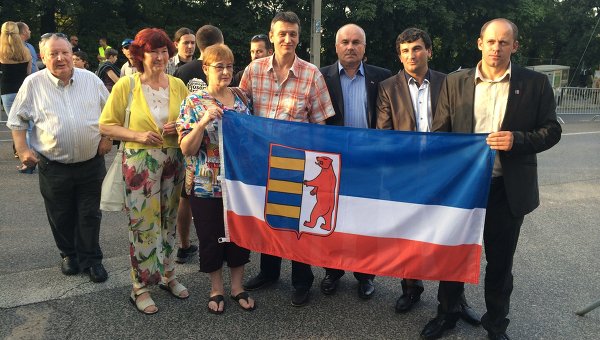 Венгерская и русинская общины Закарпатья объединяют свои усилия в борьбе за федерализацию Венгерская и русинская общины Закарпатья объединяют свои усилия в борьбе за федерализацию