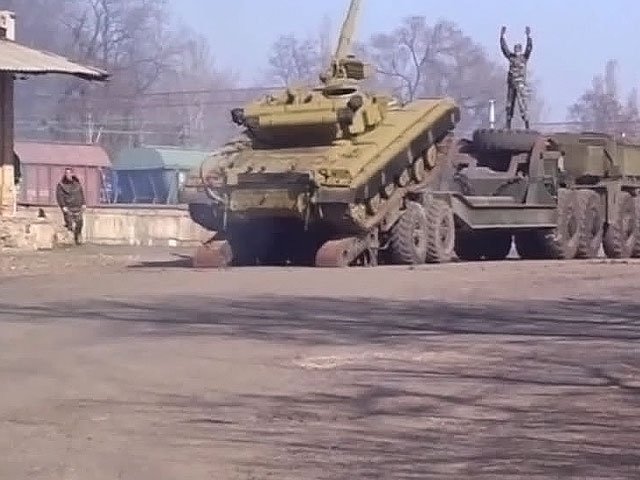 Для контрнаступления под Донецком ополченцы подготовили 200 бронемашин