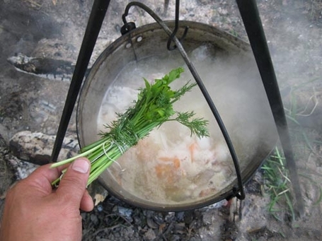 Украинский волонтер раскрыл правду о контрактной армии: на передовую кинули 18-летних подростков Украинский волонтер раскрыл правду о контрактной армии: на передовую кинули 18-летних подростков