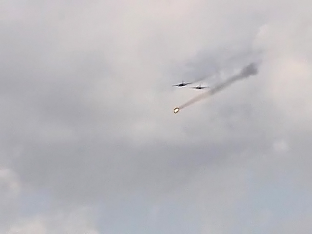 Луганские ополченцы сбили два самолета силовиков Луганские ополченцы сбили два самолета силовиков