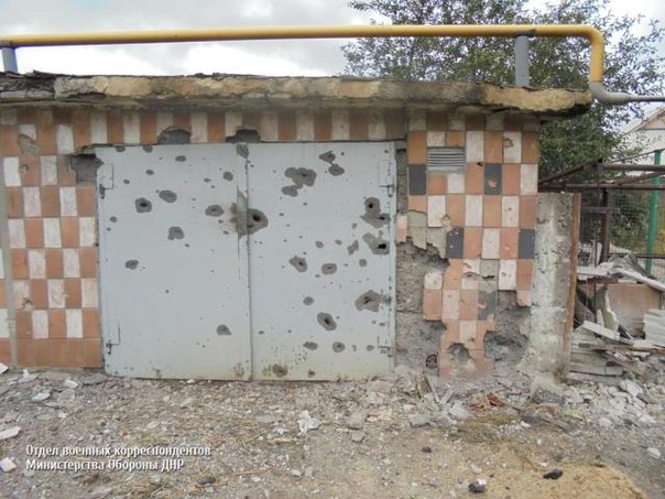 В результате обстрела г.Макеевка, украинскими боевиками, погибли мирные жители города В результате обстрела г.Макеевка, украинскими боевиками, погибли мирные жители города