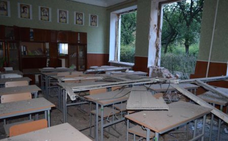 Утренний обстрел Донецка: погибли три мирных жителя (Фото, видео) Утренний обстрел Донецка: погибли три мирных жителя (Фото, видео)