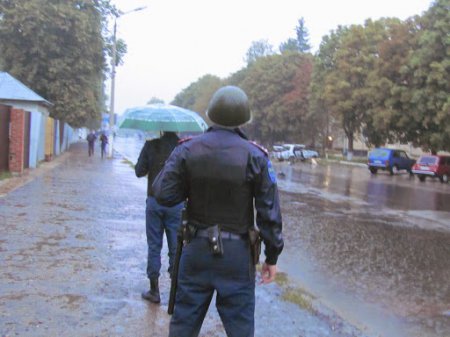 Партизанское движение в Сумах. Обстрелян военкомат (Фото) Партизанское движение в Сумах. Обстрелян военкомат (Фото)