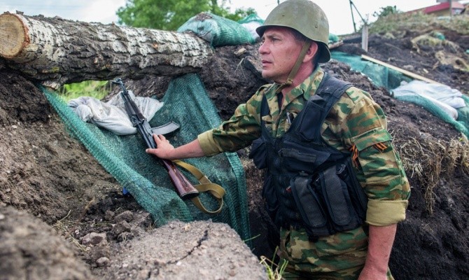 Ополченцы отбили четыре атаки украинских силовиков под Мариуполем Ополченцы отбили четыре атаки украинских силовиков под Мариуполем