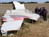 Западные журналисты усомнились в том, что сепаратисты сбили Boeing: лайнер был атакован с воздуха, это доказывают дыры от пулеметного огня