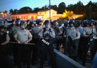 Януковичу они запрещали использовать силу против вооруженной толпы, а у себя беспорядки подавляют армией и бронетехникой