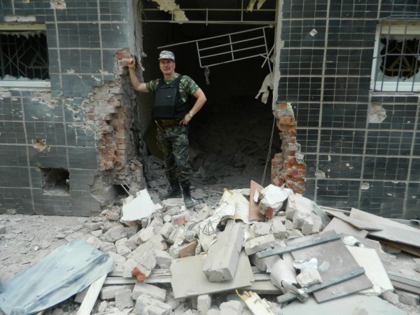 Краеведческий музей города Донецка. Восемь попаданий укро-снарядов.