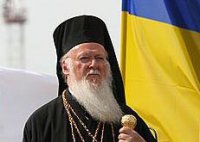 Константинополь зазывает к себе приходы УПЦ МП устами фашистов